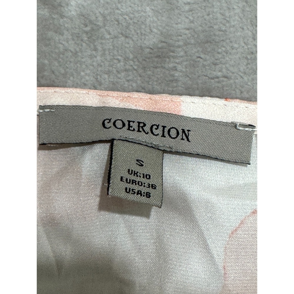Coercion Blouse Women's Size Small White Orange Floral Pattern Short Sleeve EUC - Picture 2 of 6